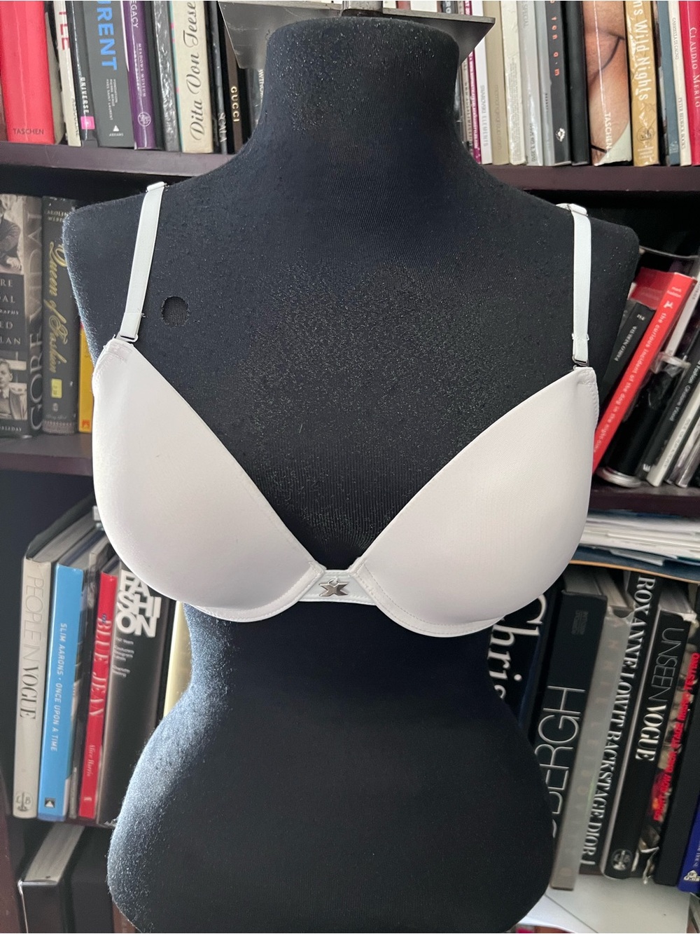 Everyday cream T-Shirt Bra with Smooth Molded Cups brand new